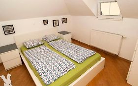 Grand Park Rooms